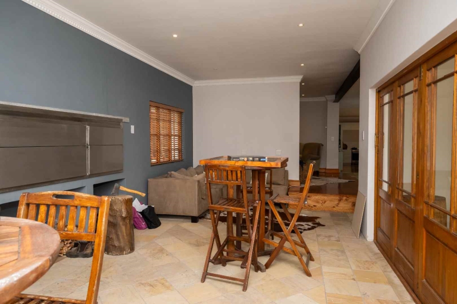 To Let 4 Bedroom Property for Rent in Walmer Eastern Cape